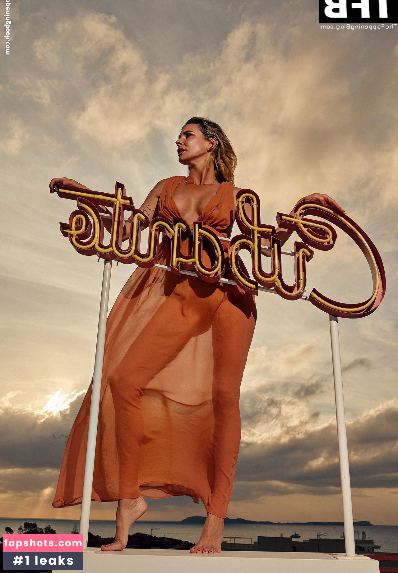 Claudelle Deckert gallery photo #89