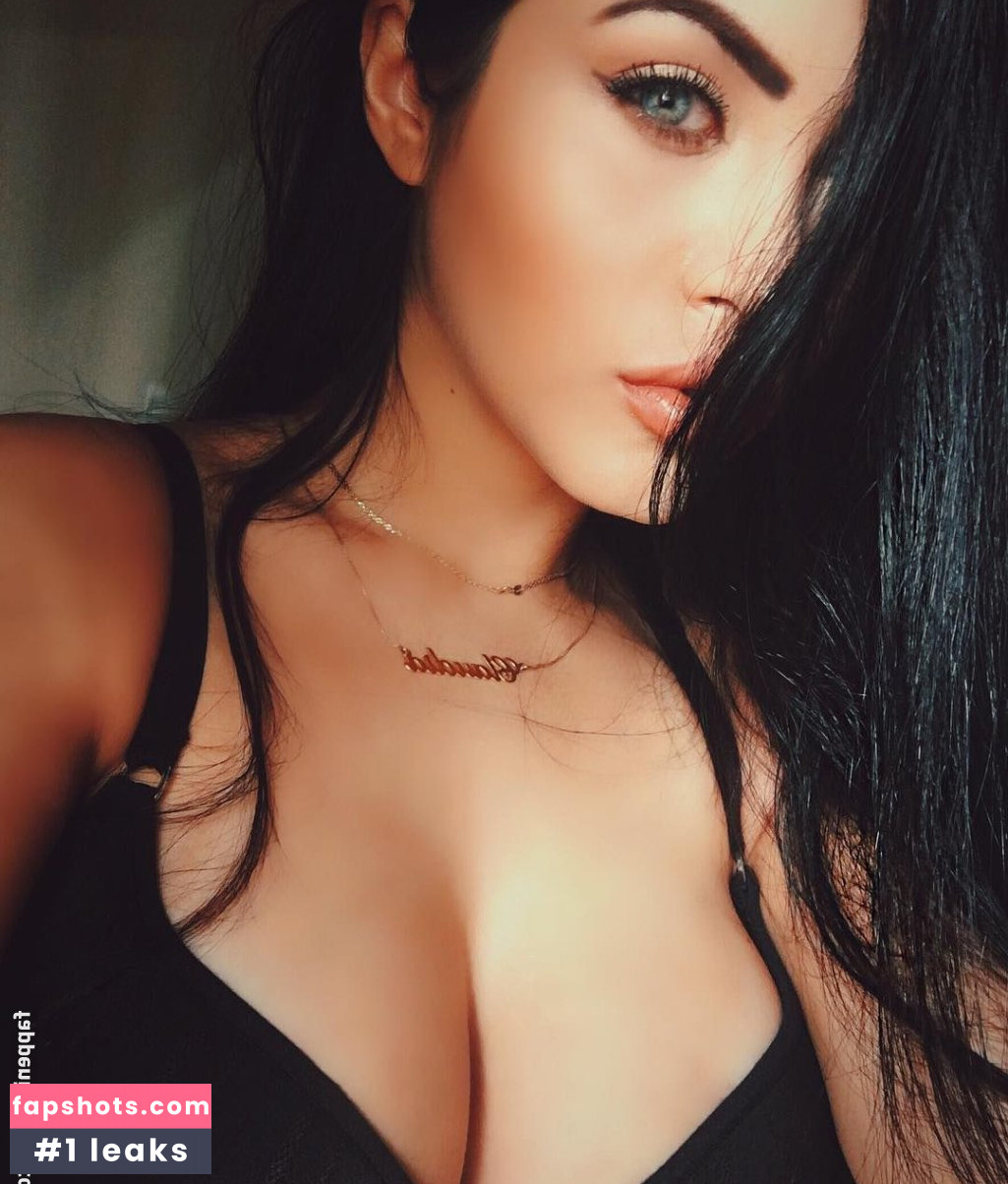 Claudia Alende gallery photo #124