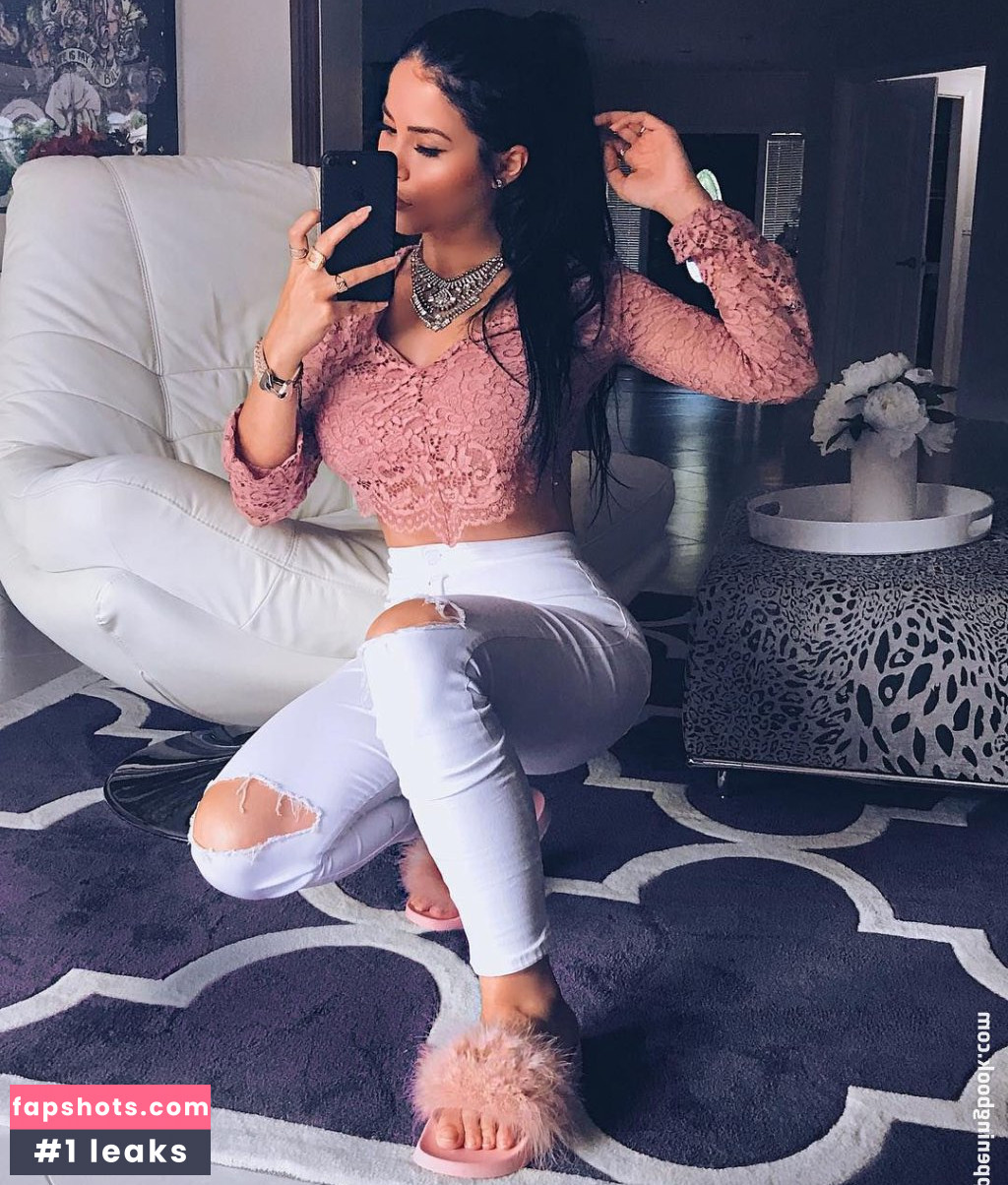 Claudia Alende gallery photo #163