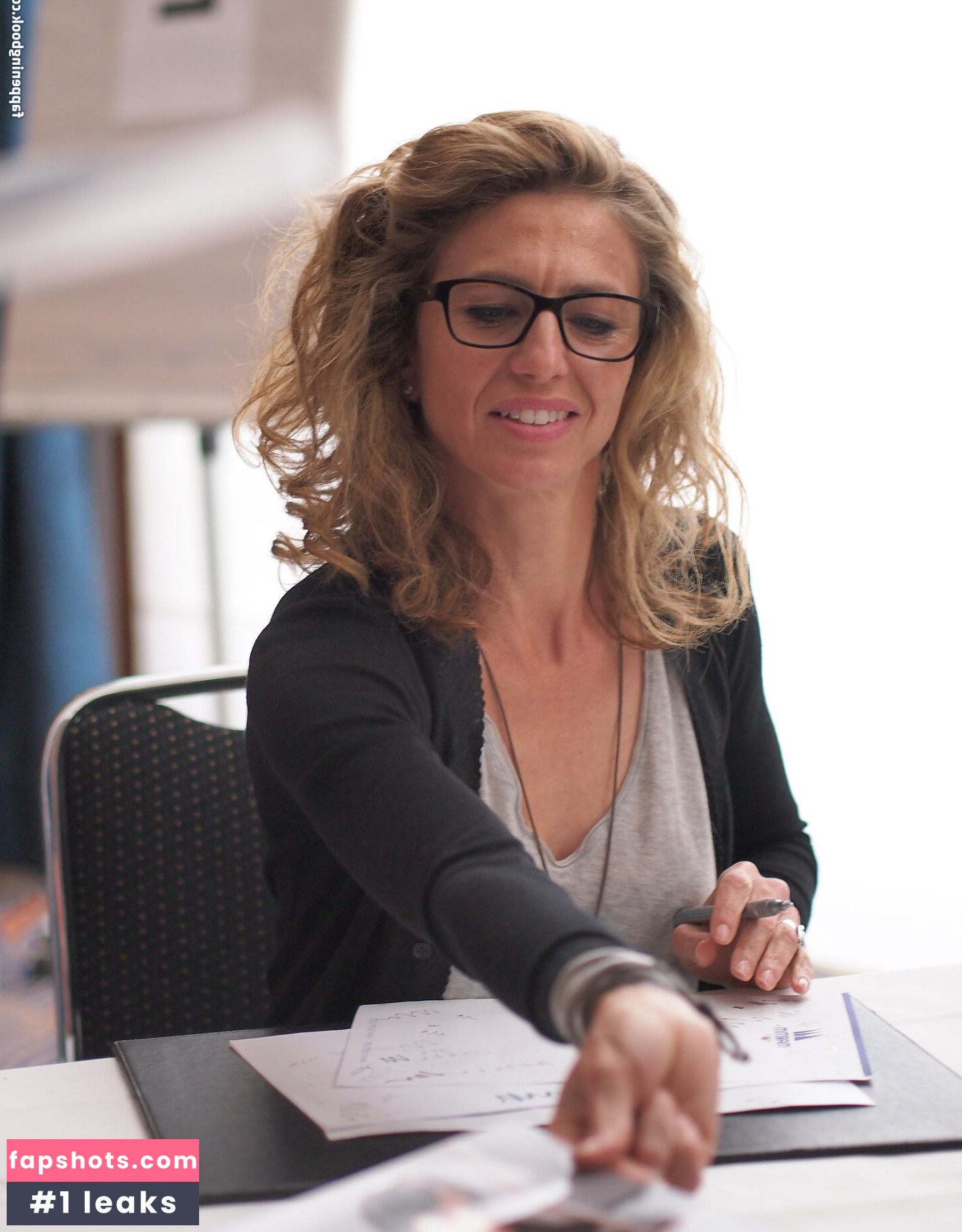 Claudia Black gallery photo #12