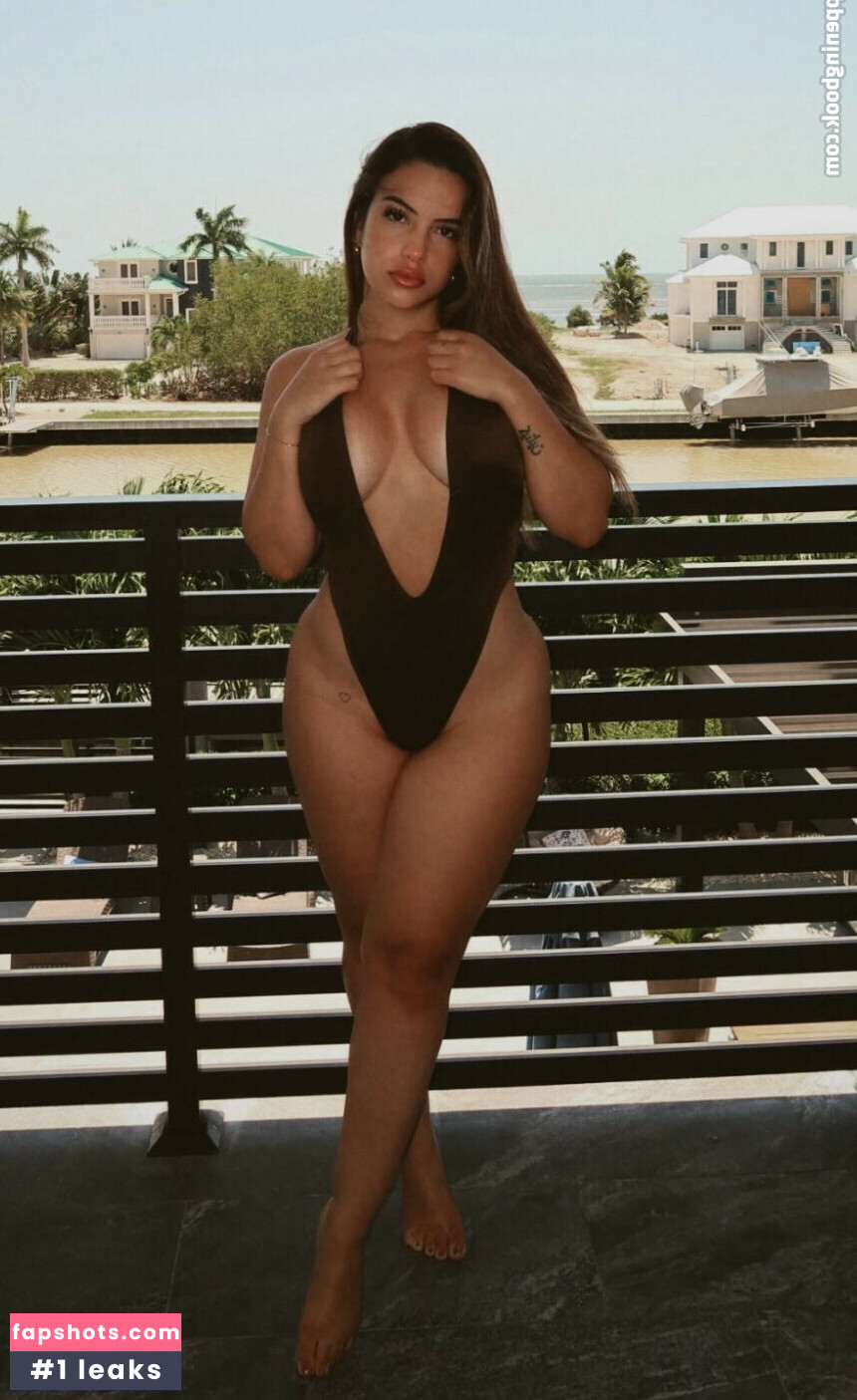 Claudia Castro Nude Leaks OnlyFans Photos #3 - Fapshots