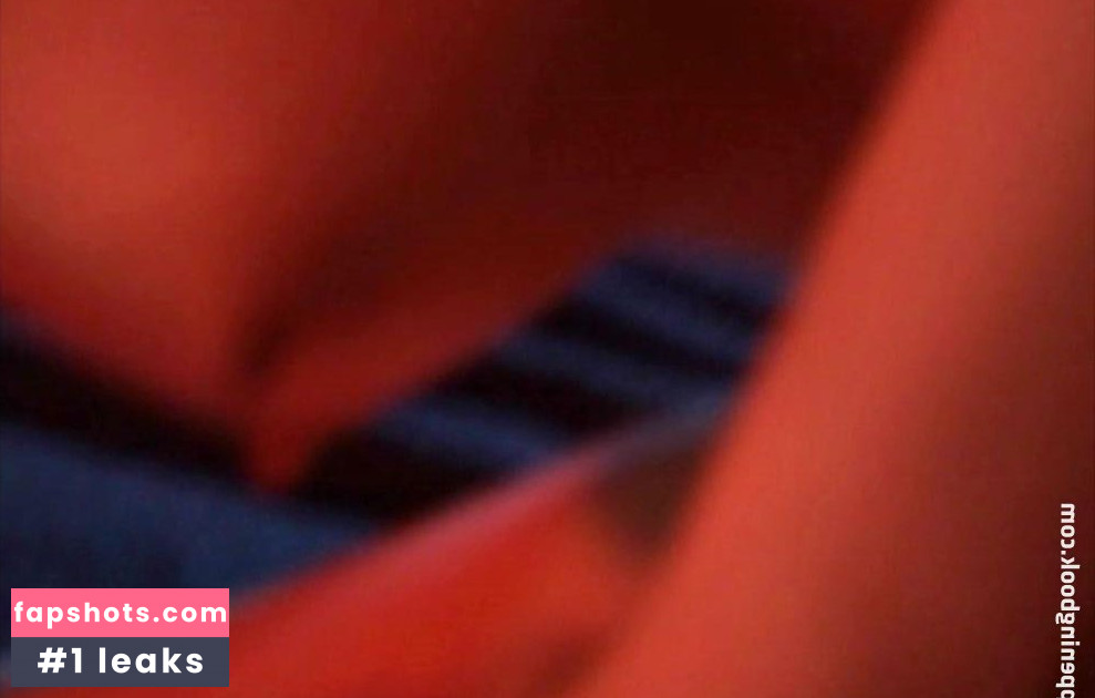 Claudia Falco gallery photo #4