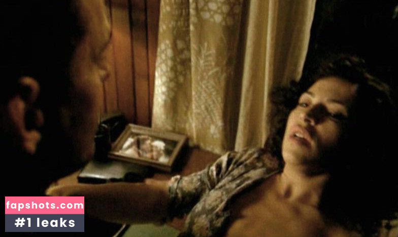 Claudia Ferri gallery photo #2