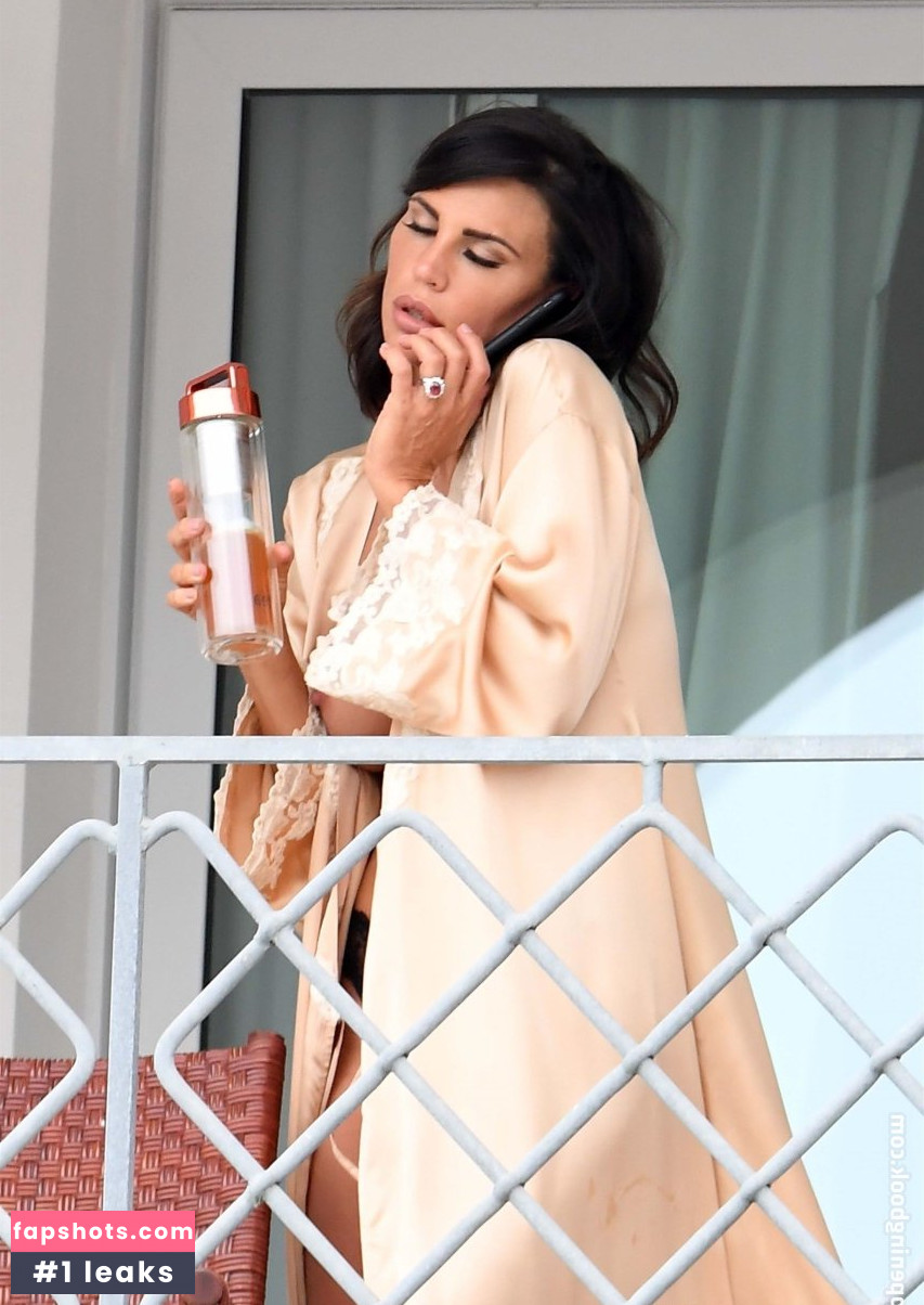 Claudia Galanti gallery photo #89