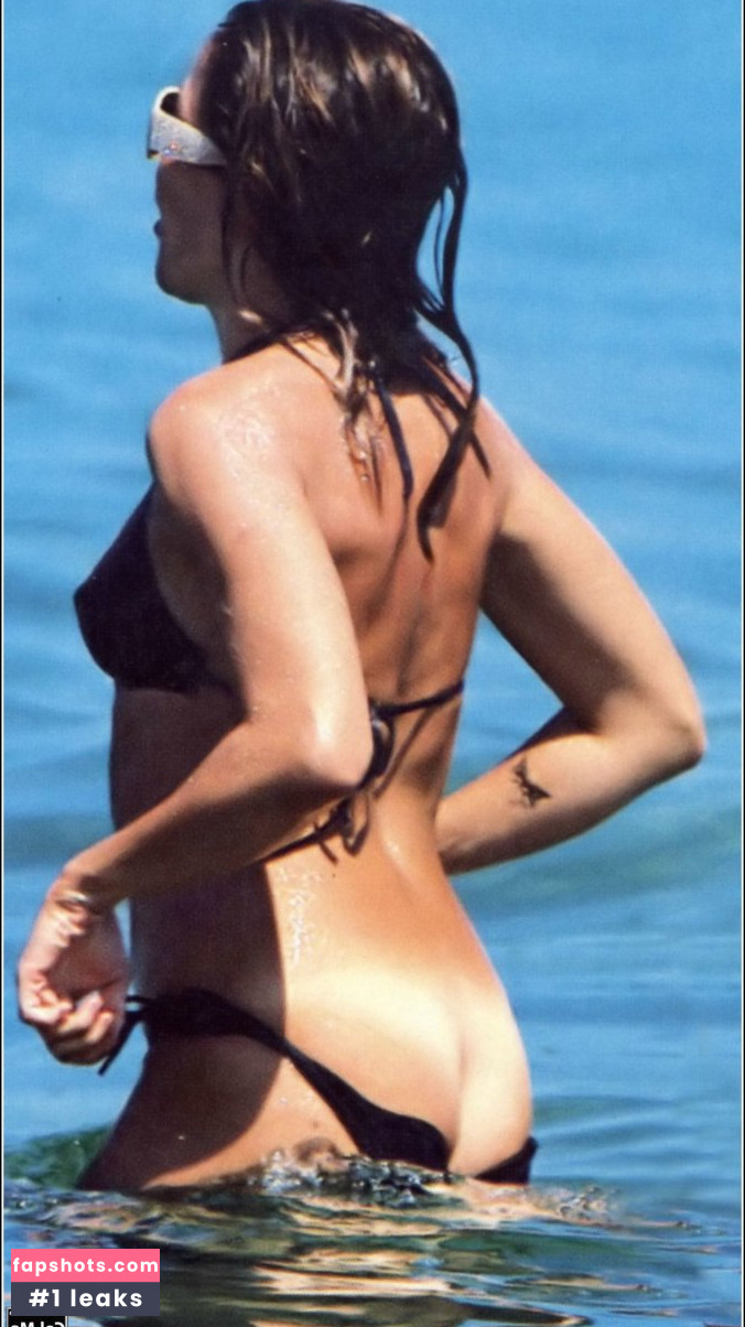 Claudia Gerini gallery photo #31