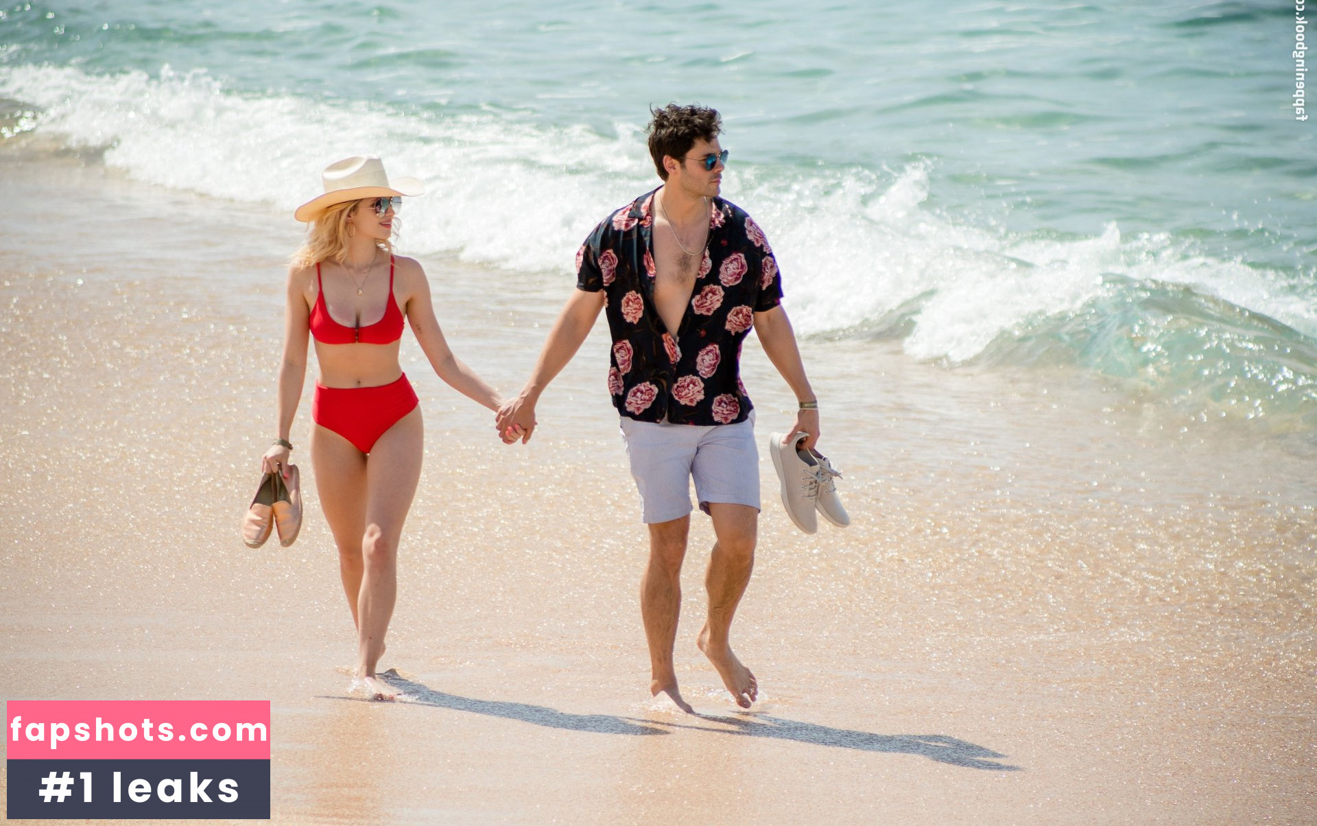 Claudia Lee gallery photo #49