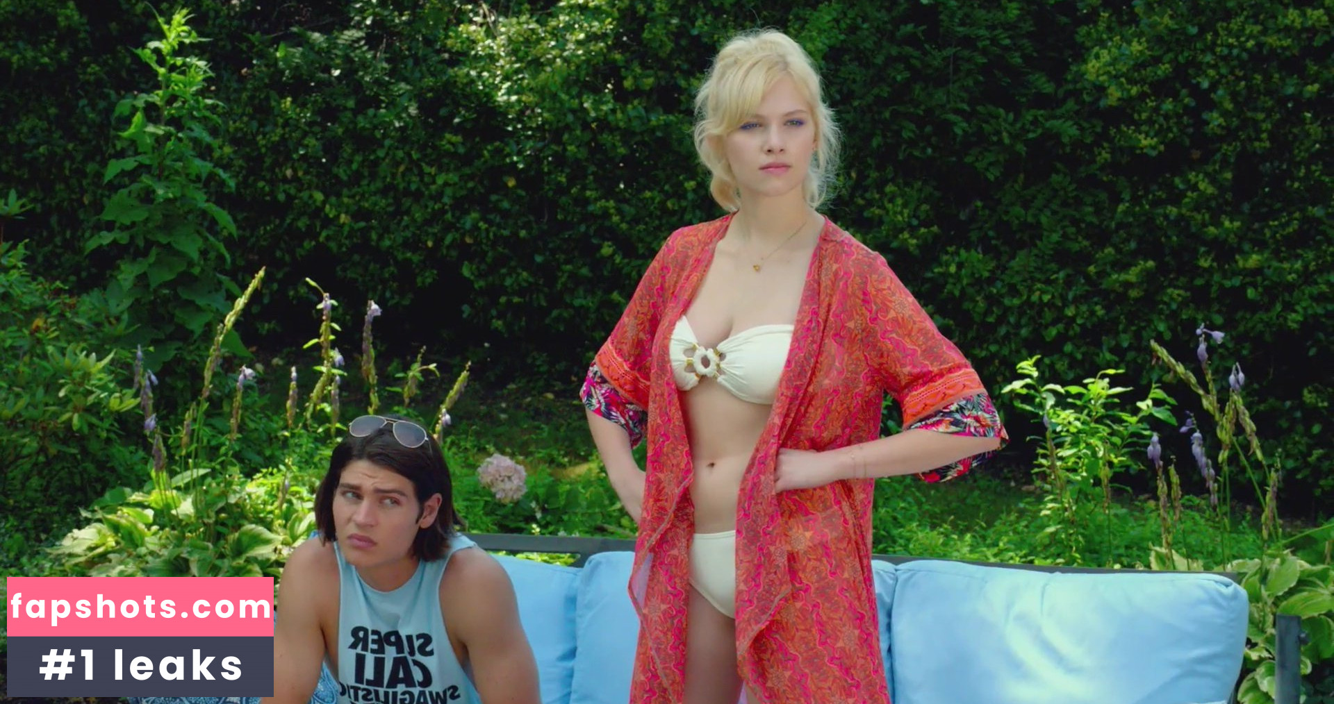 Claudia Lee gallery photo #6