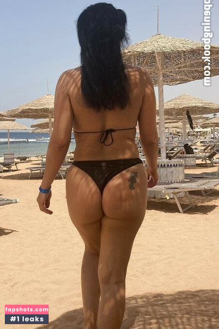 Claudia Letizia Nude Leaks OnlyFans Photos #4 - LeakJerk