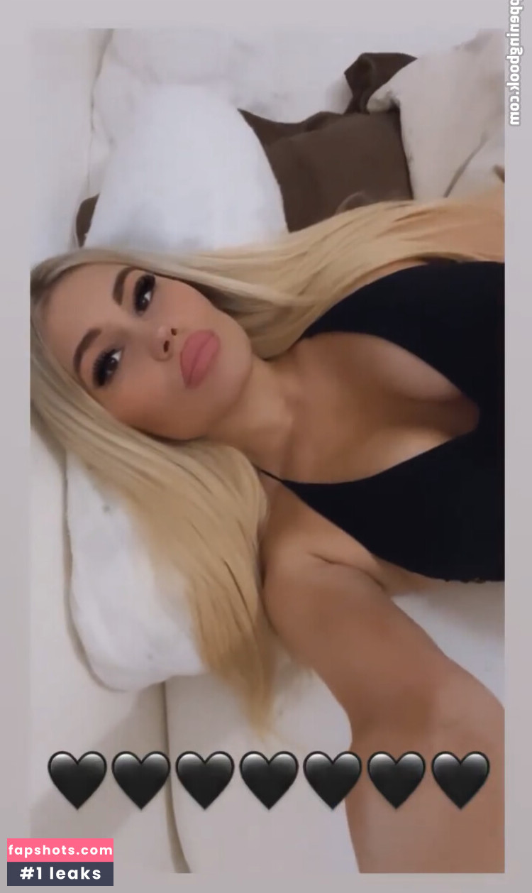 Claudia Markovic gallery photo #11