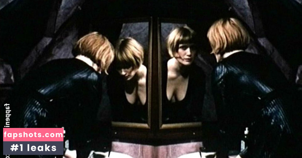 Claudia Mehnert gallery photo #3