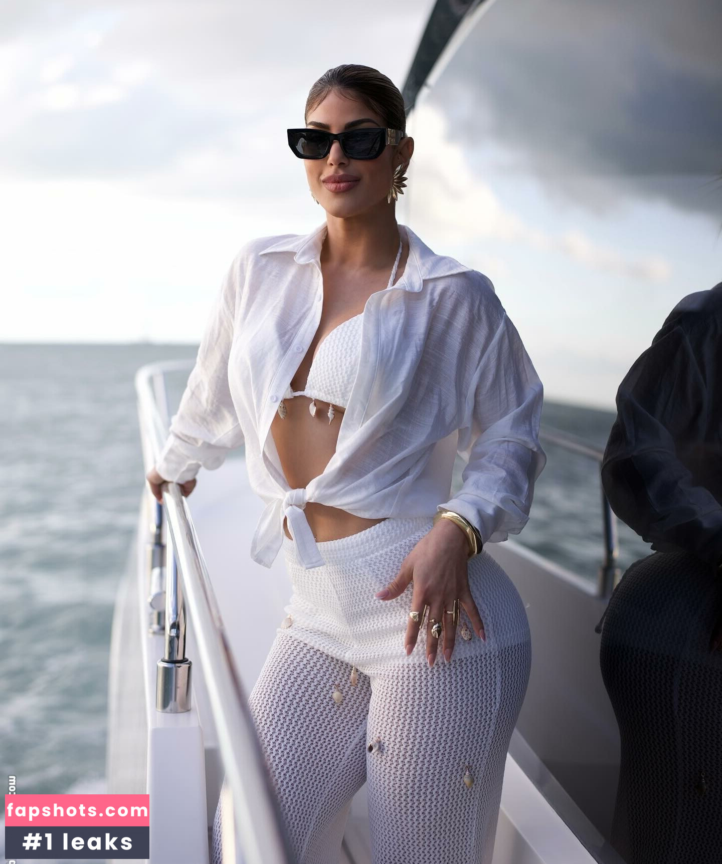 Claudia Mustelier gallery photo #11