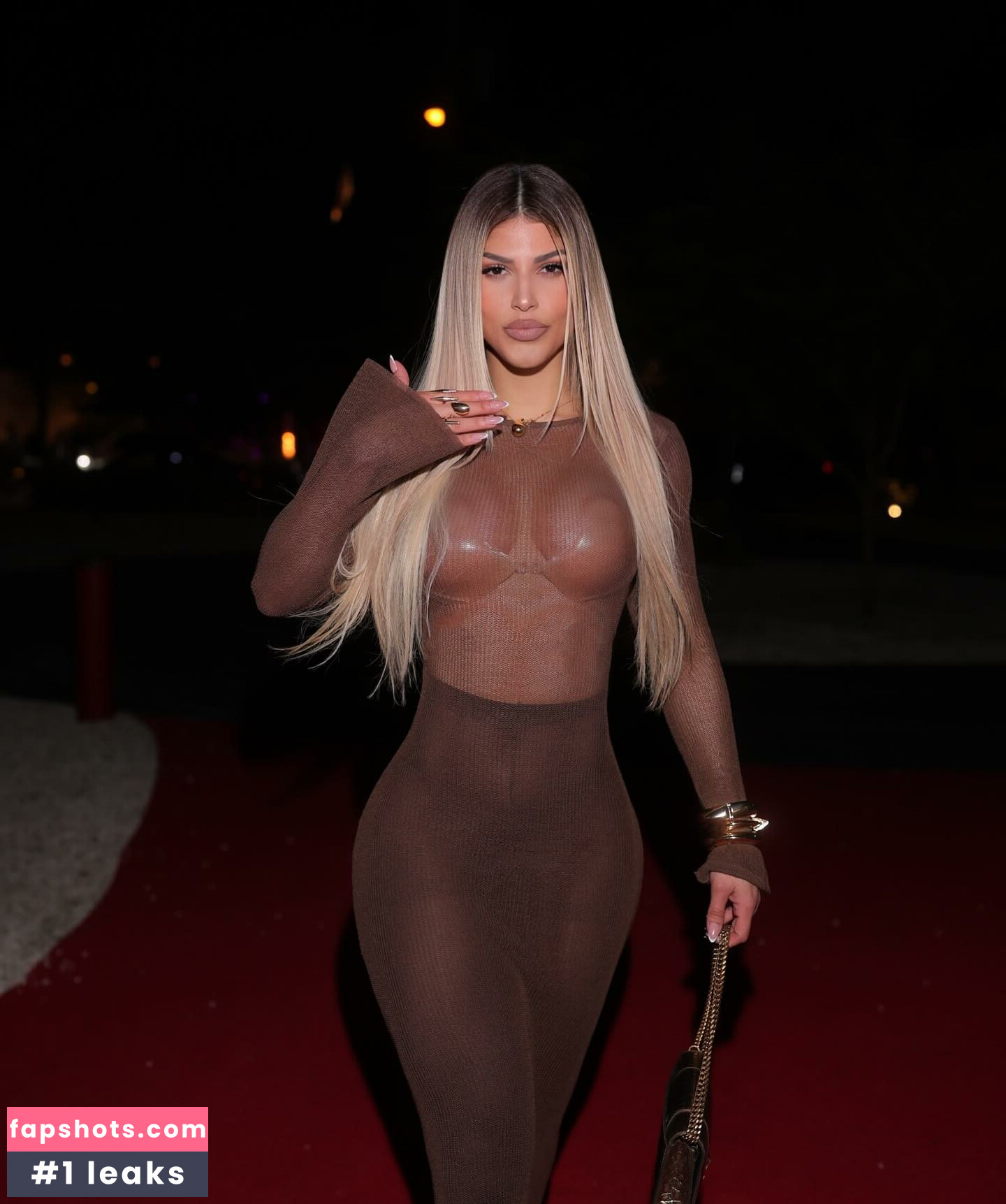 Claudia Mustelier gallery photo #9