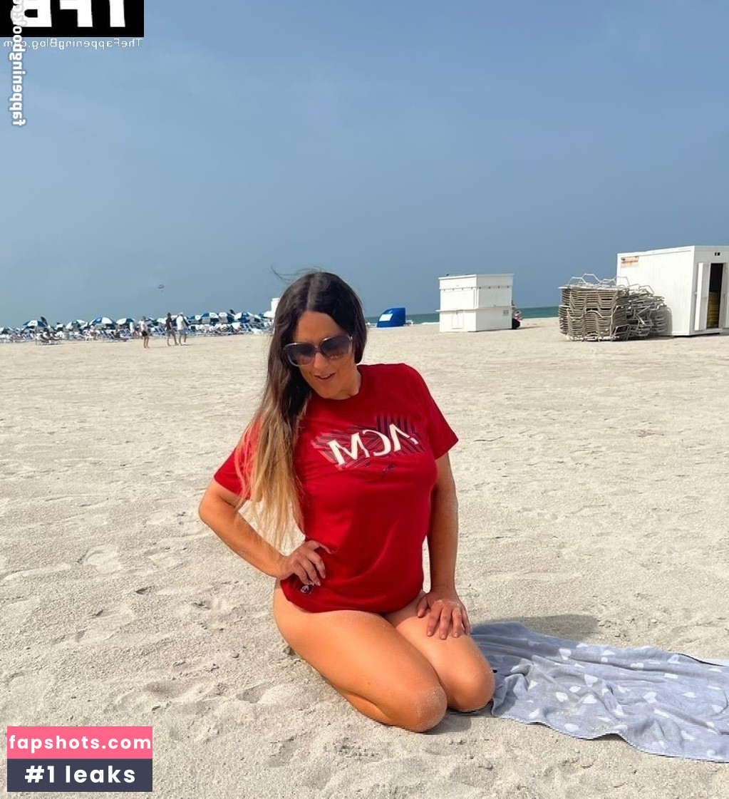 Claudia Romani gallery photo #285