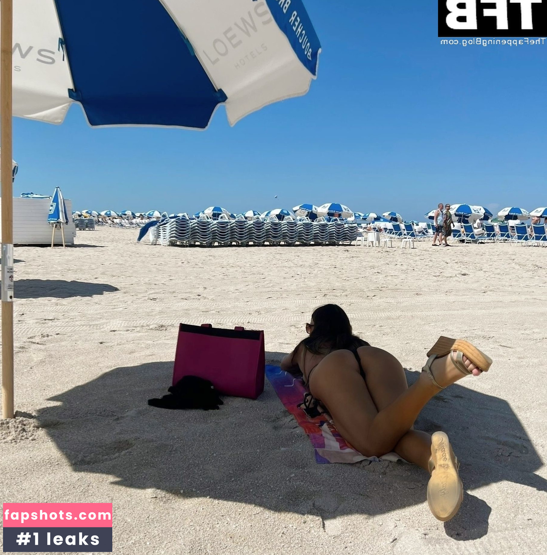 Claudia Romani gallery photo #290