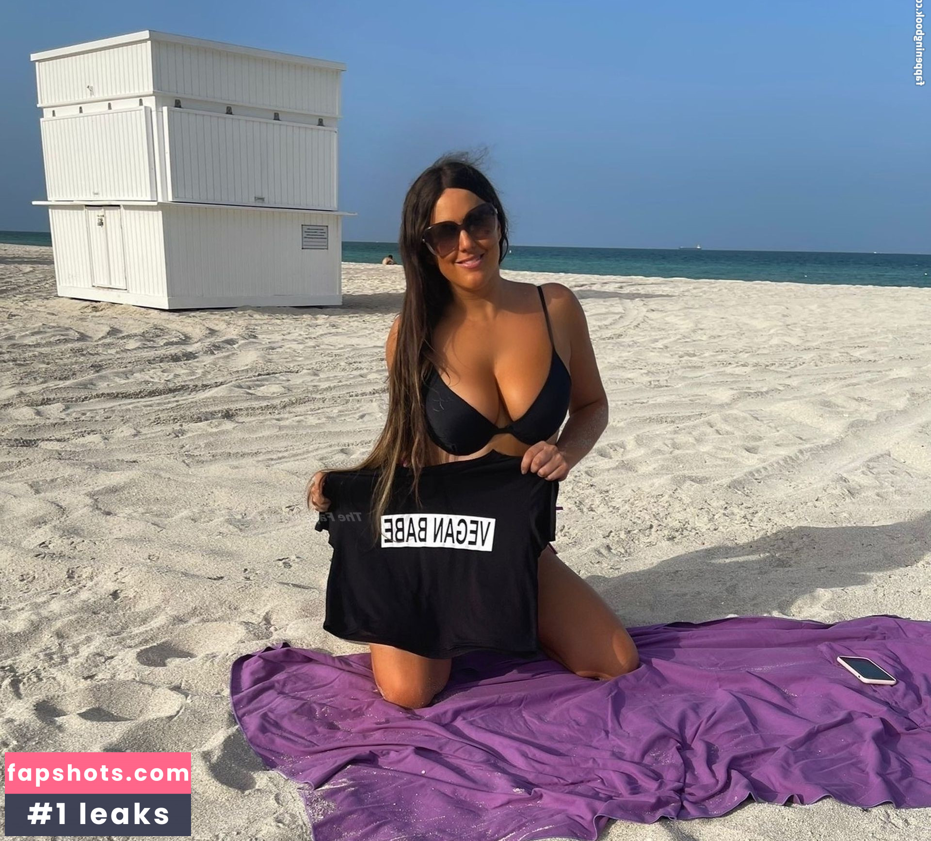 Claudia Romani gallery photo #324