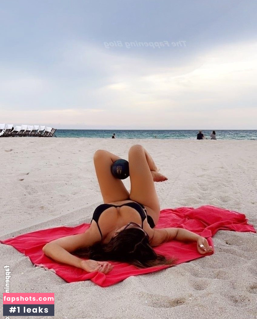 Claudia Romani gallery photo #358