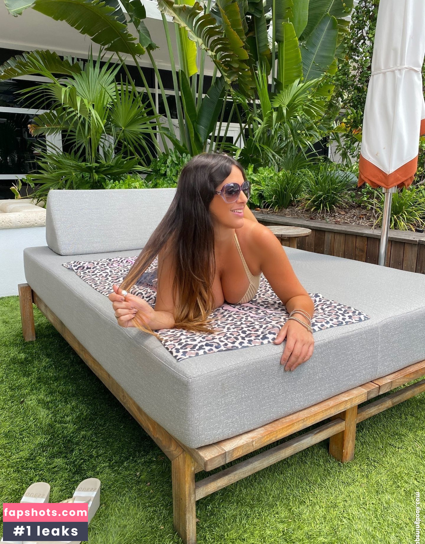 Claudia Romani gallery photo #436