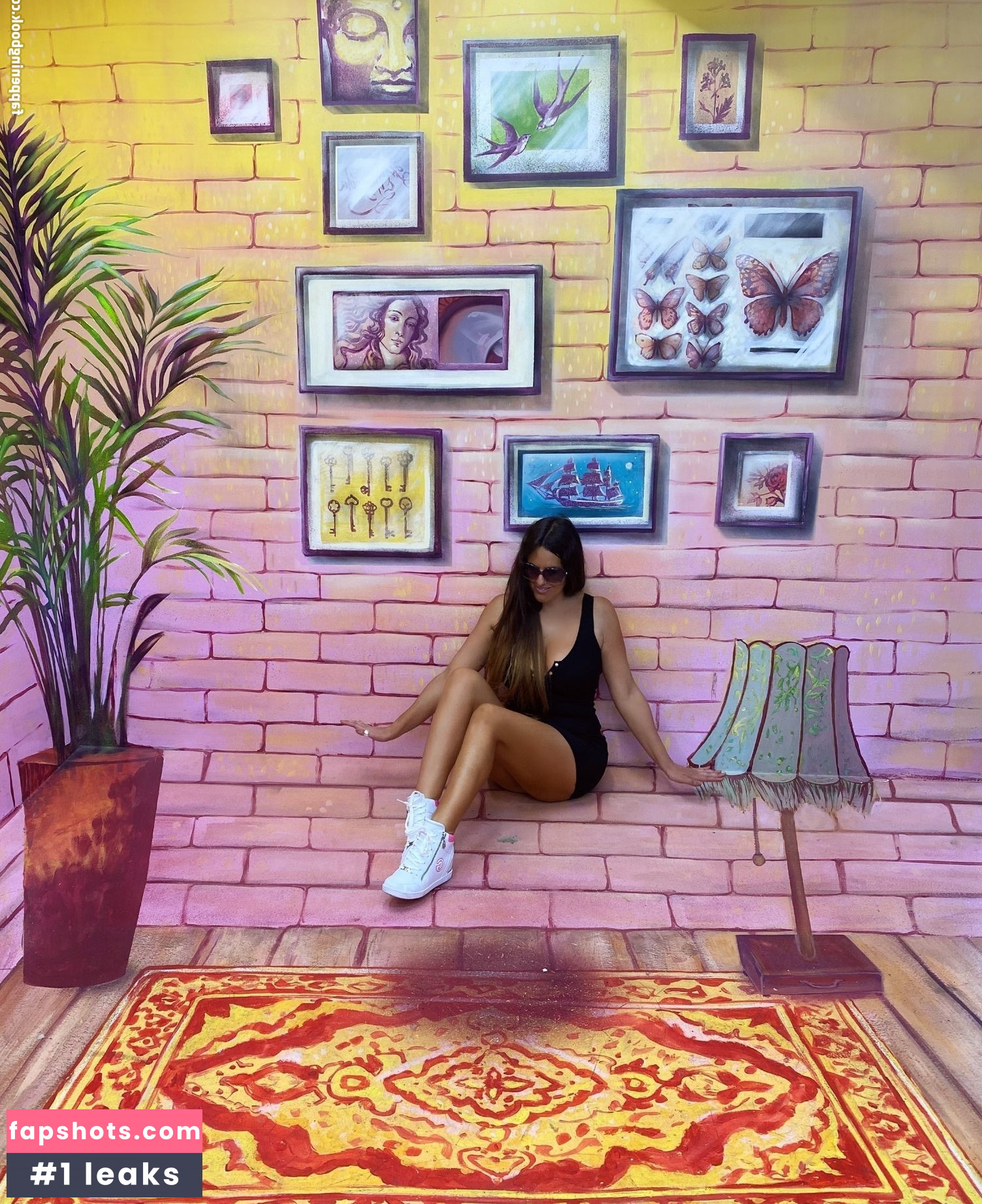 Claudia Romani gallery photo #437