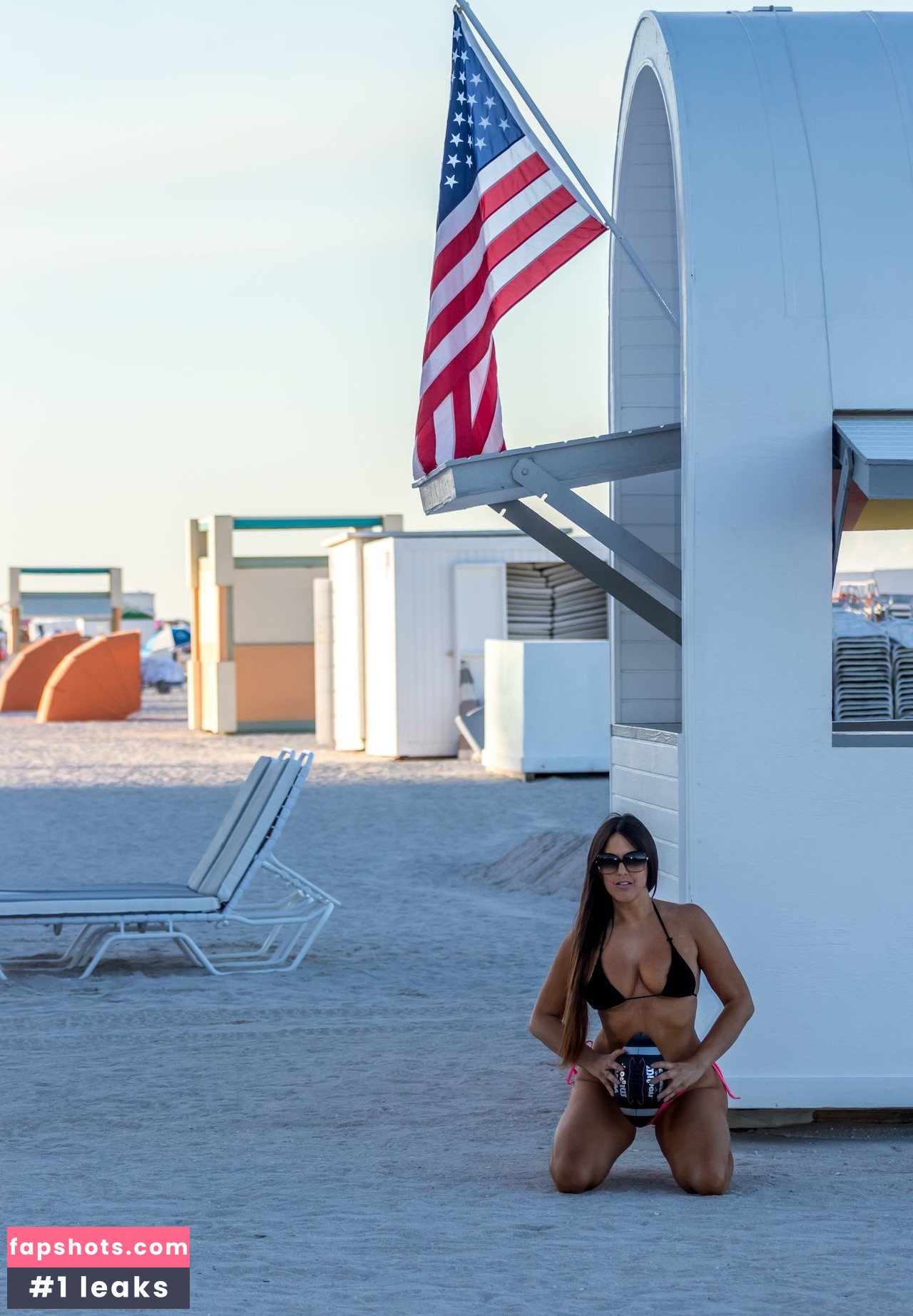 Claudia Romani gallery photo #499