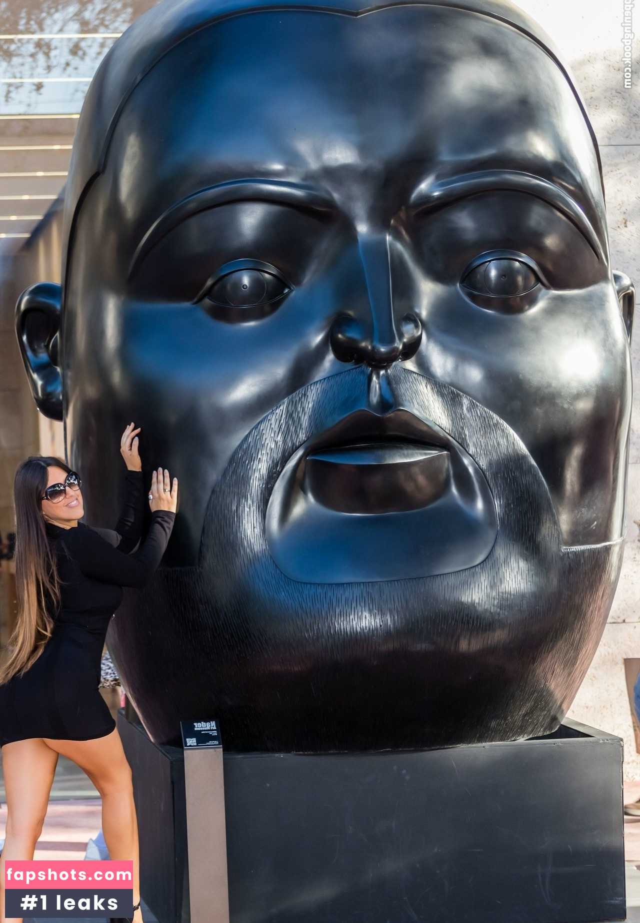 Claudia Romani gallery photo #501