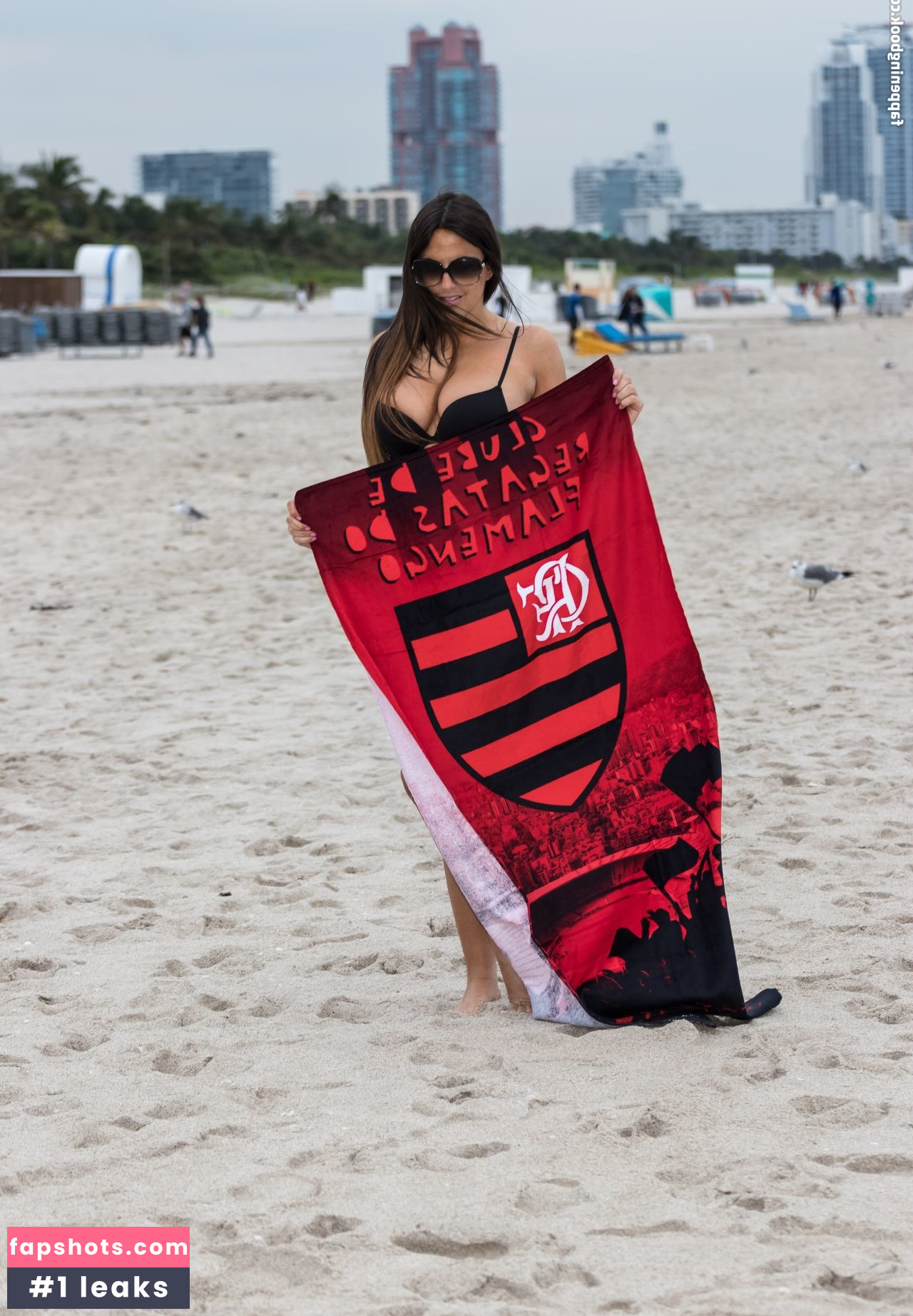 Claudia Romani gallery photo #523