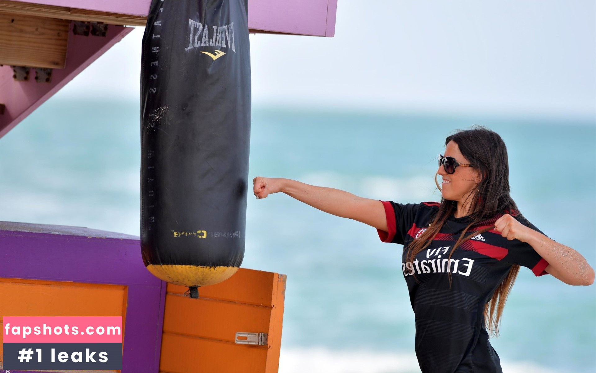 Claudia Romani gallery photo #837