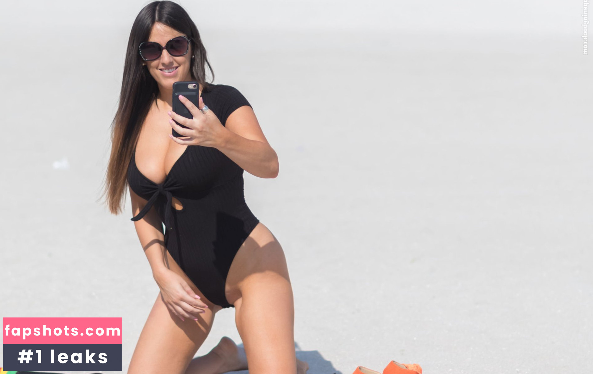Claudia Romani gallery photo #892