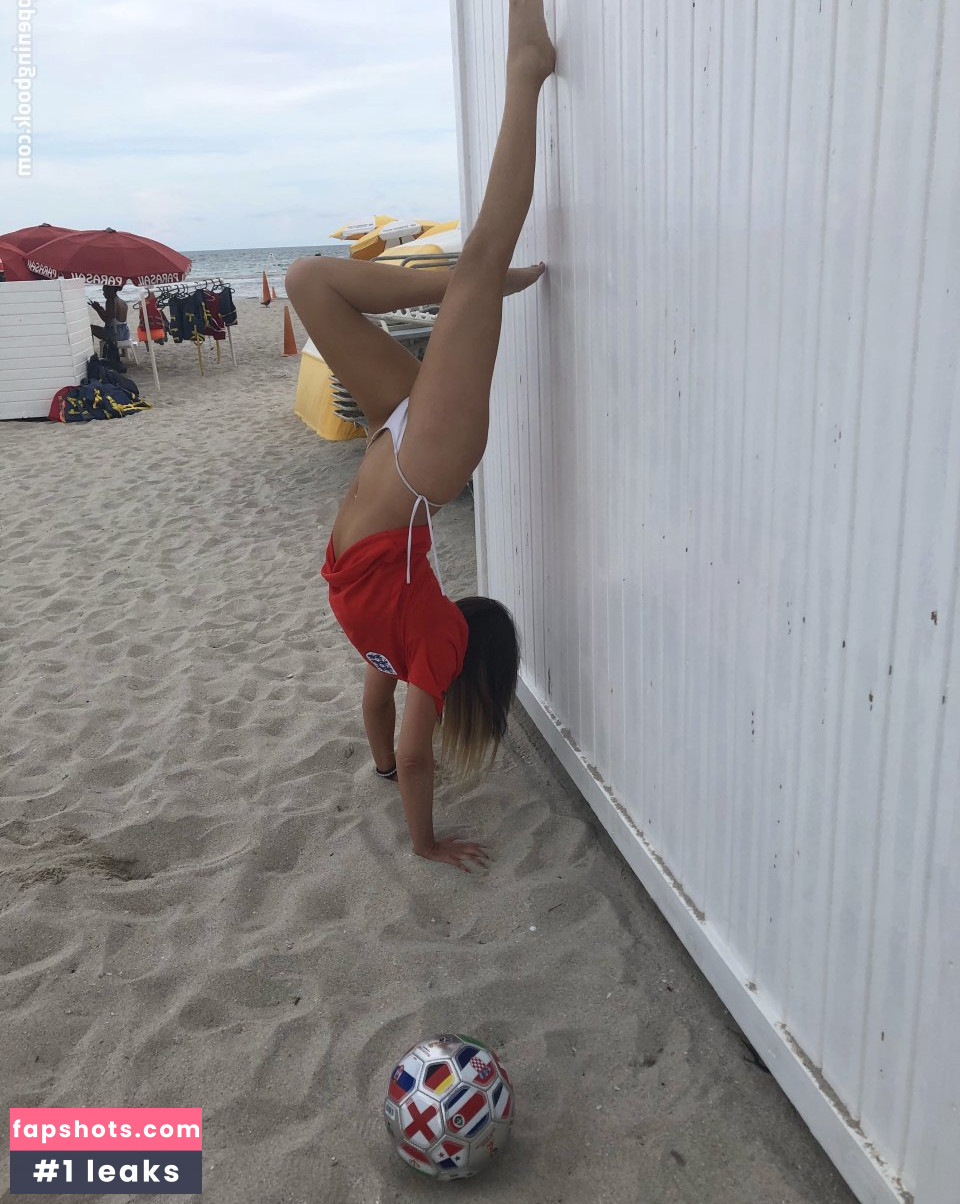 Claudia Romani gallery photo #906