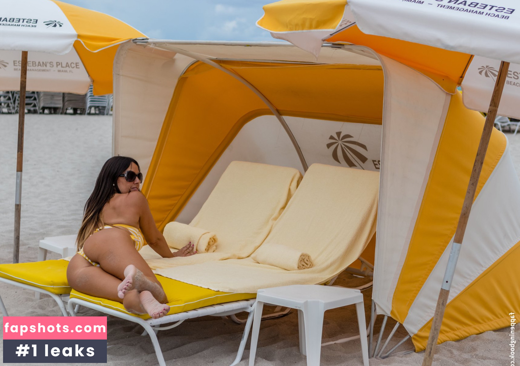 Claudia Romani gallery photo #946