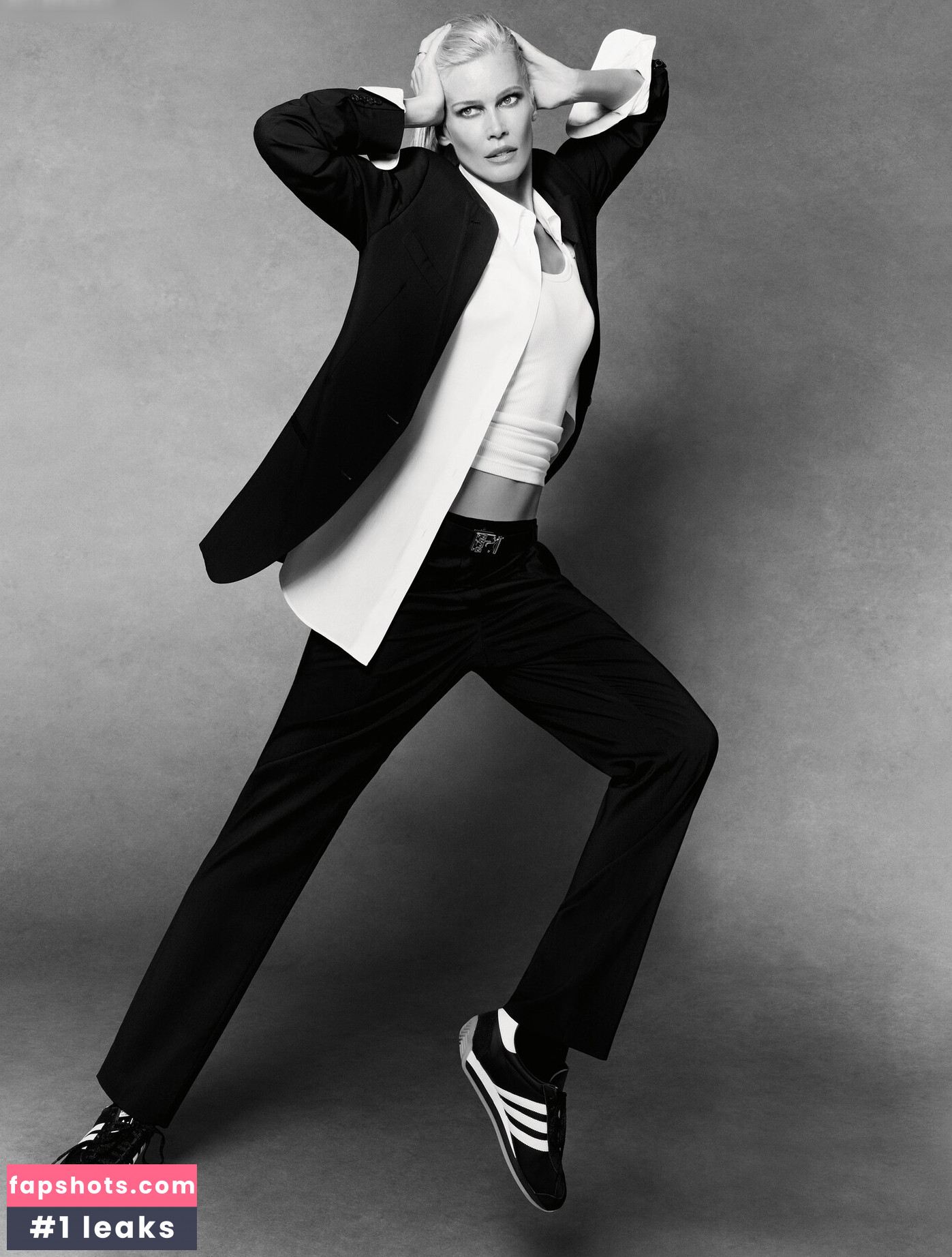 Claudia Schiffer gallery photo #30