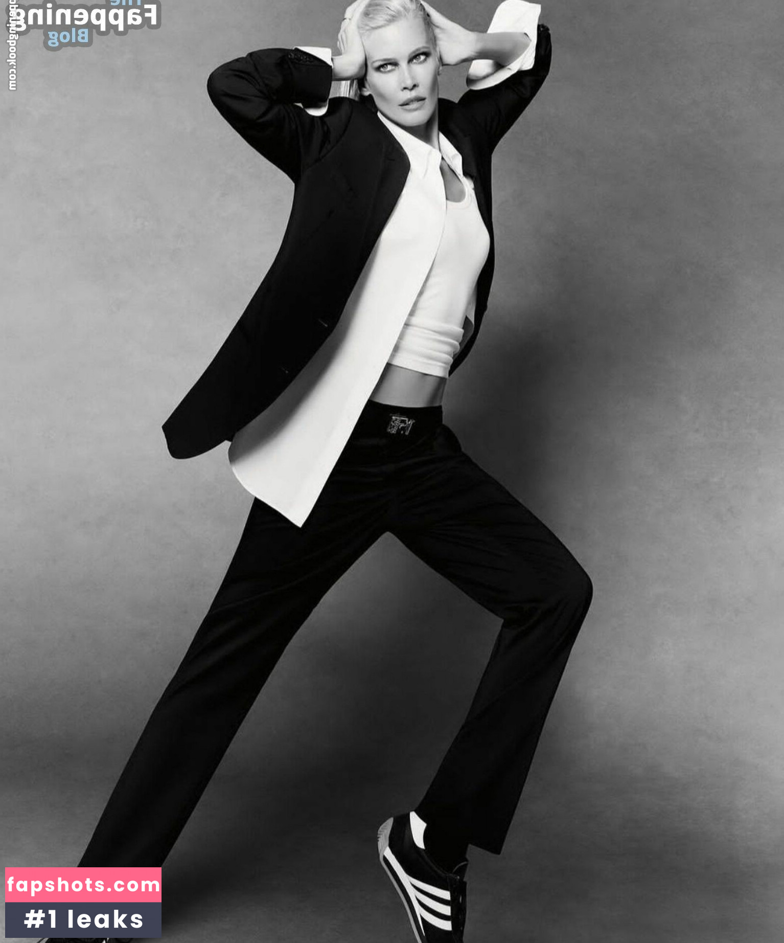 Claudia Schiffer gallery photo #31