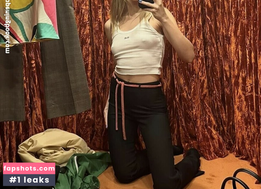 Claudia Sulewski Deepfake gallery photo #10