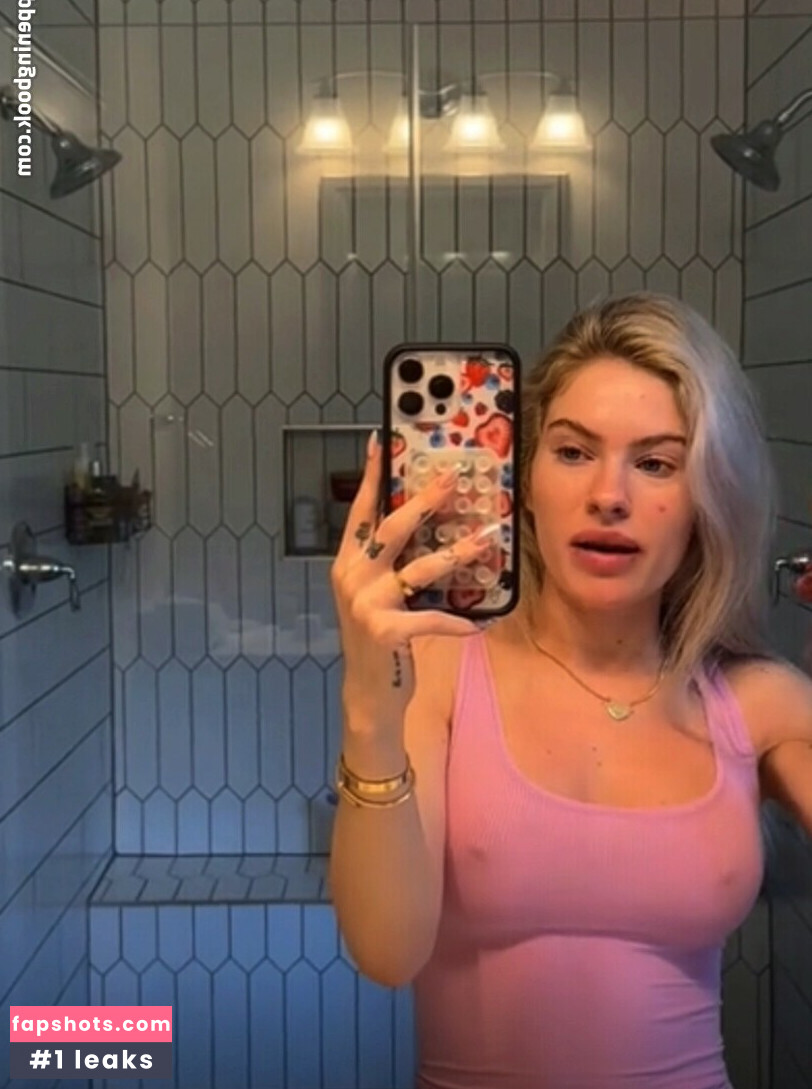 Claudia Walsh gallery photo #32