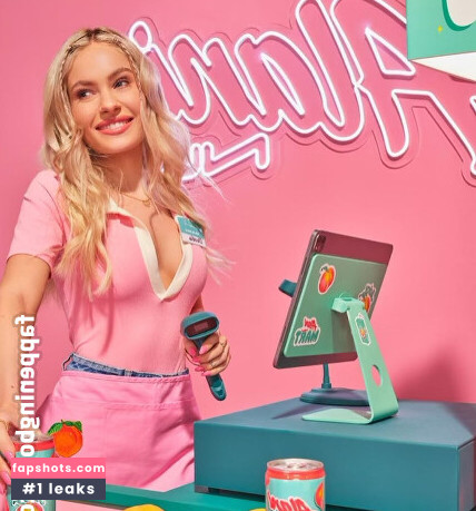 Claudia Walsh gallery photo #92