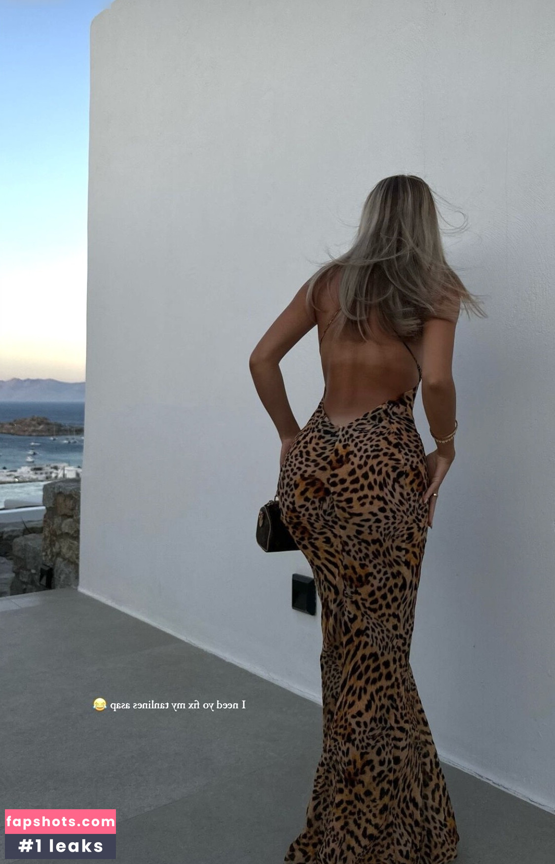 Claudiaisabella gallery photo #9