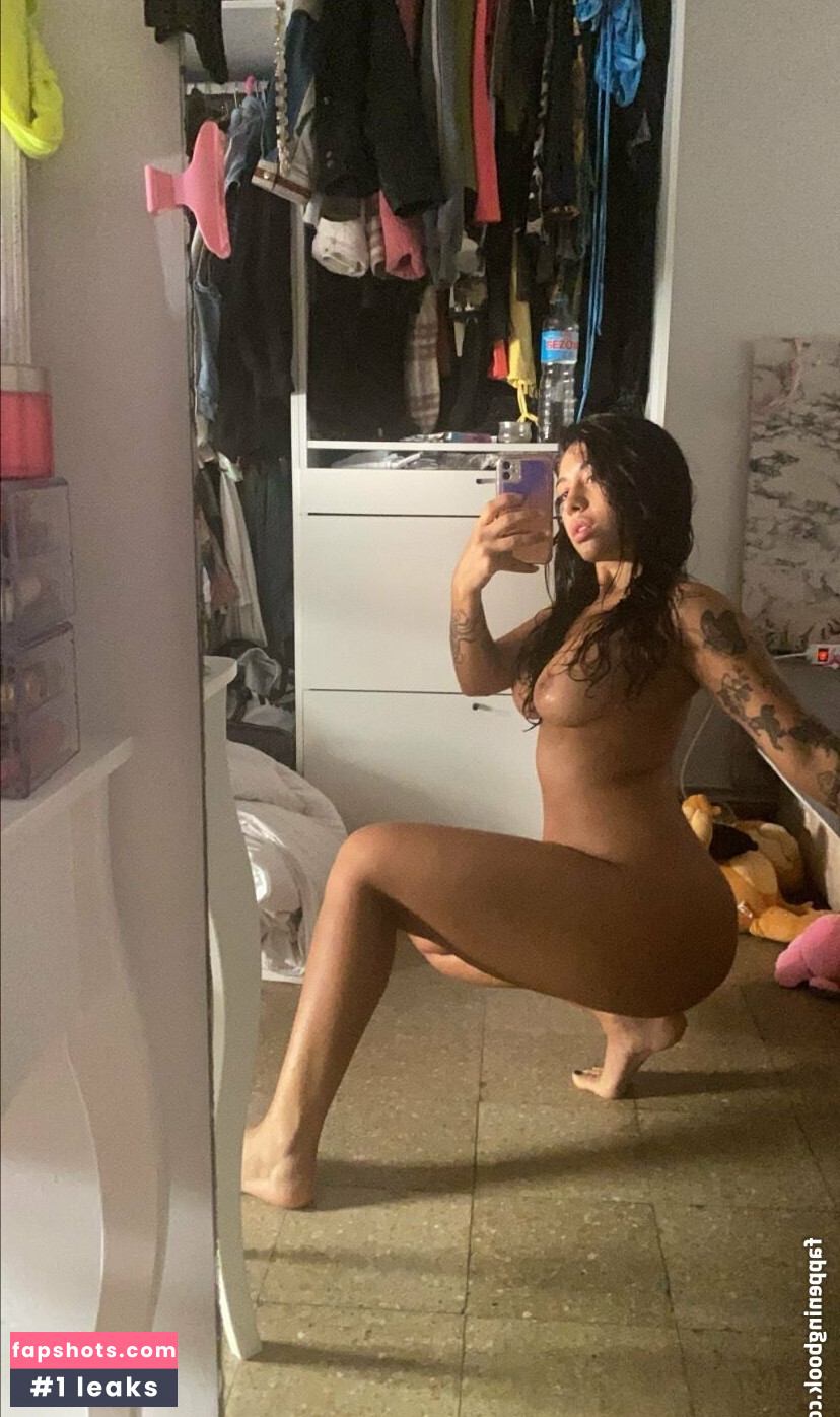 ClaudiaTwerkUp gallery photo #7