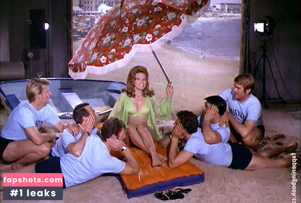 Claudie Lange gallery photo #12