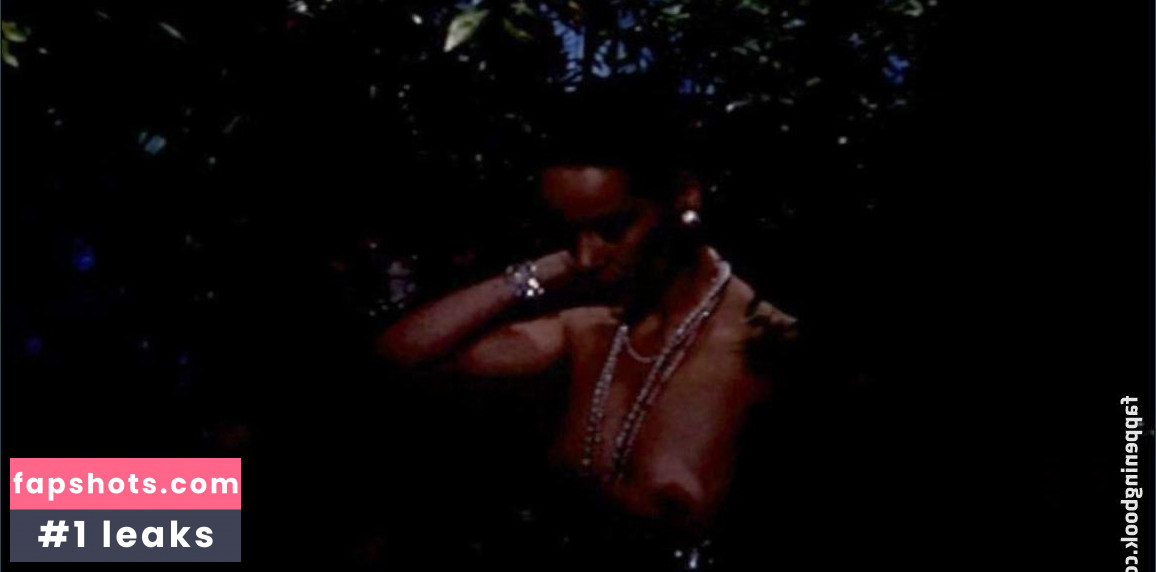 Claudine Auger gallery photo #11