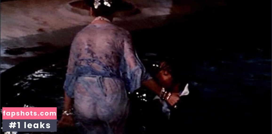 Claudine Auger gallery photo #8