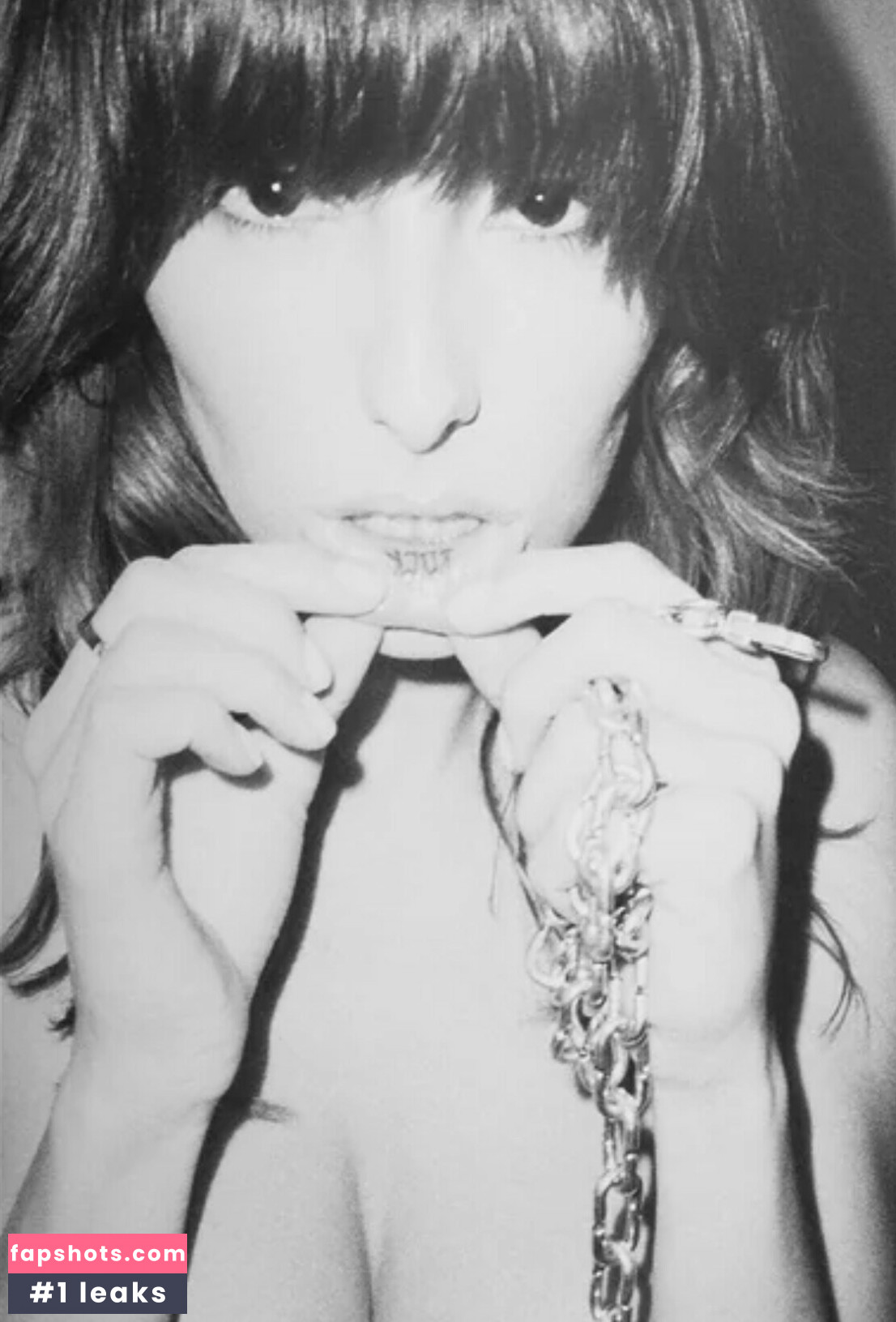 Clemence Navarro Bastin gallery photo #11