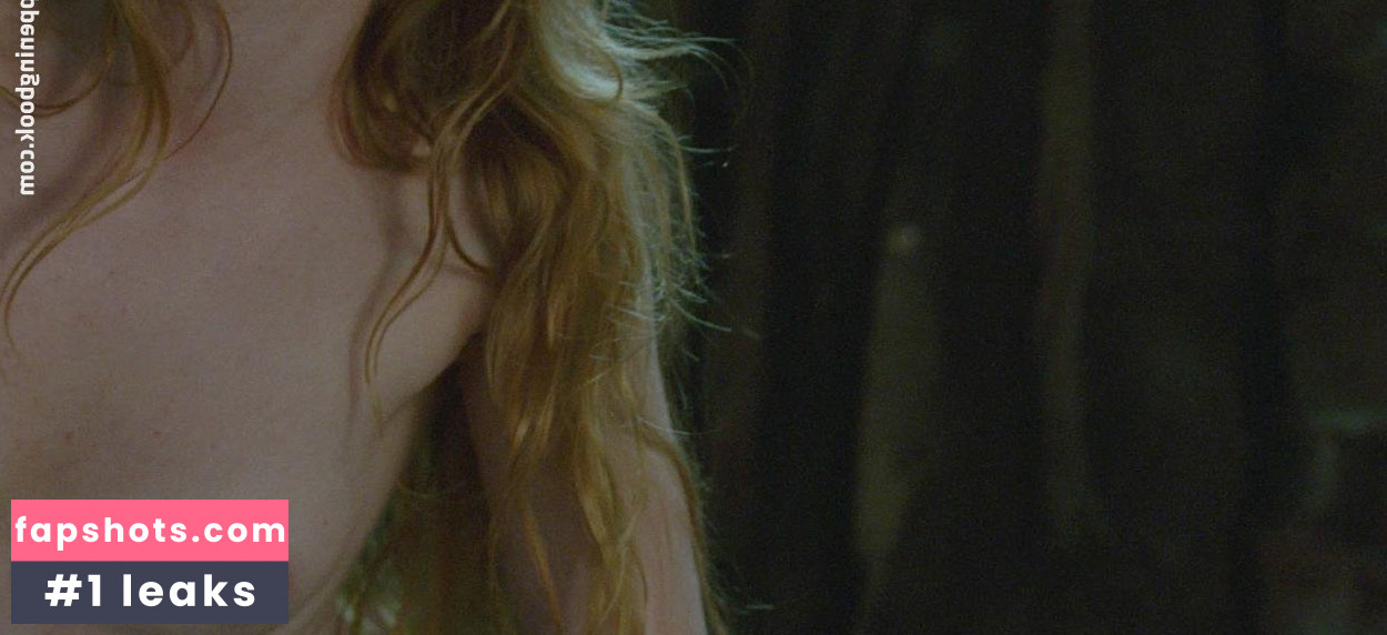 Cleo De Paris nude babe gallery