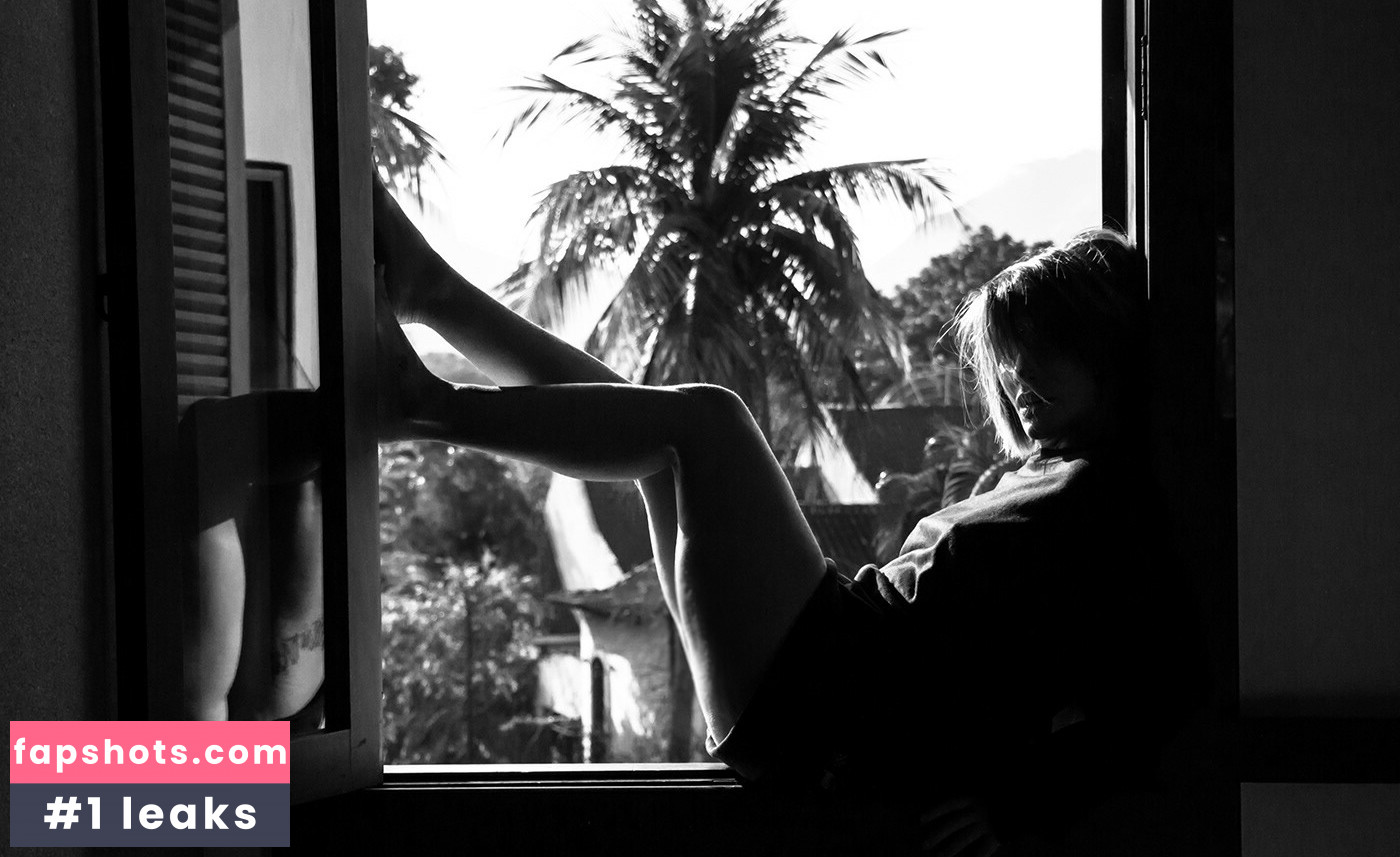 Cleo Pires gallery photo #11