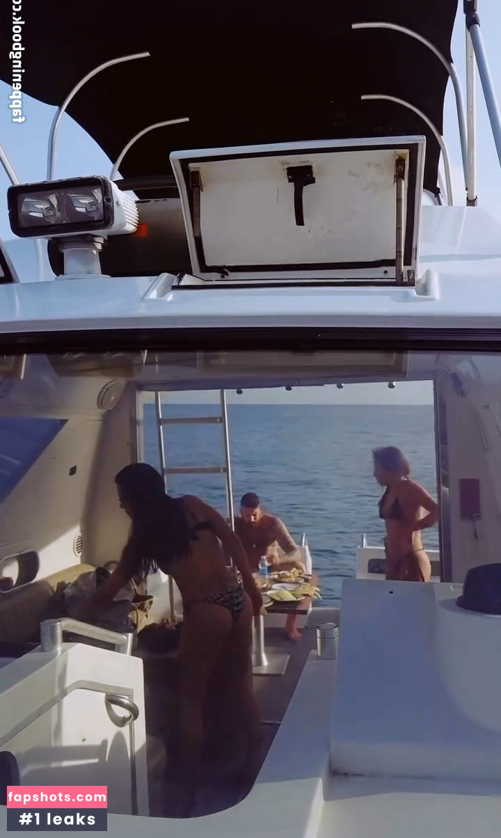 Cleo Pires gallery photo #21