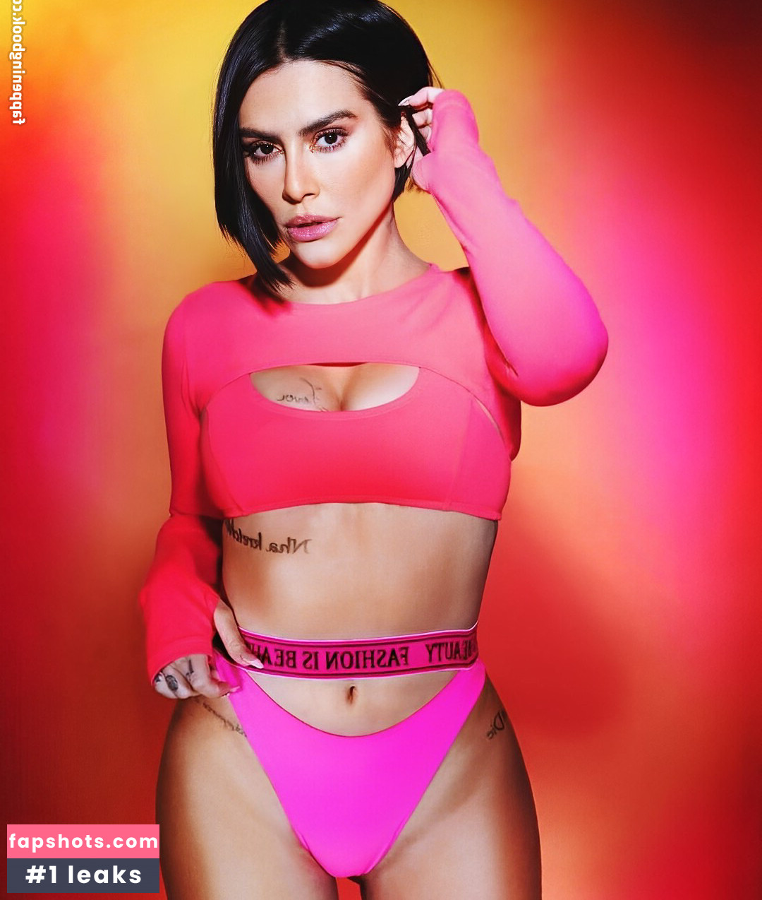 Cleo Pires gallery photo #37