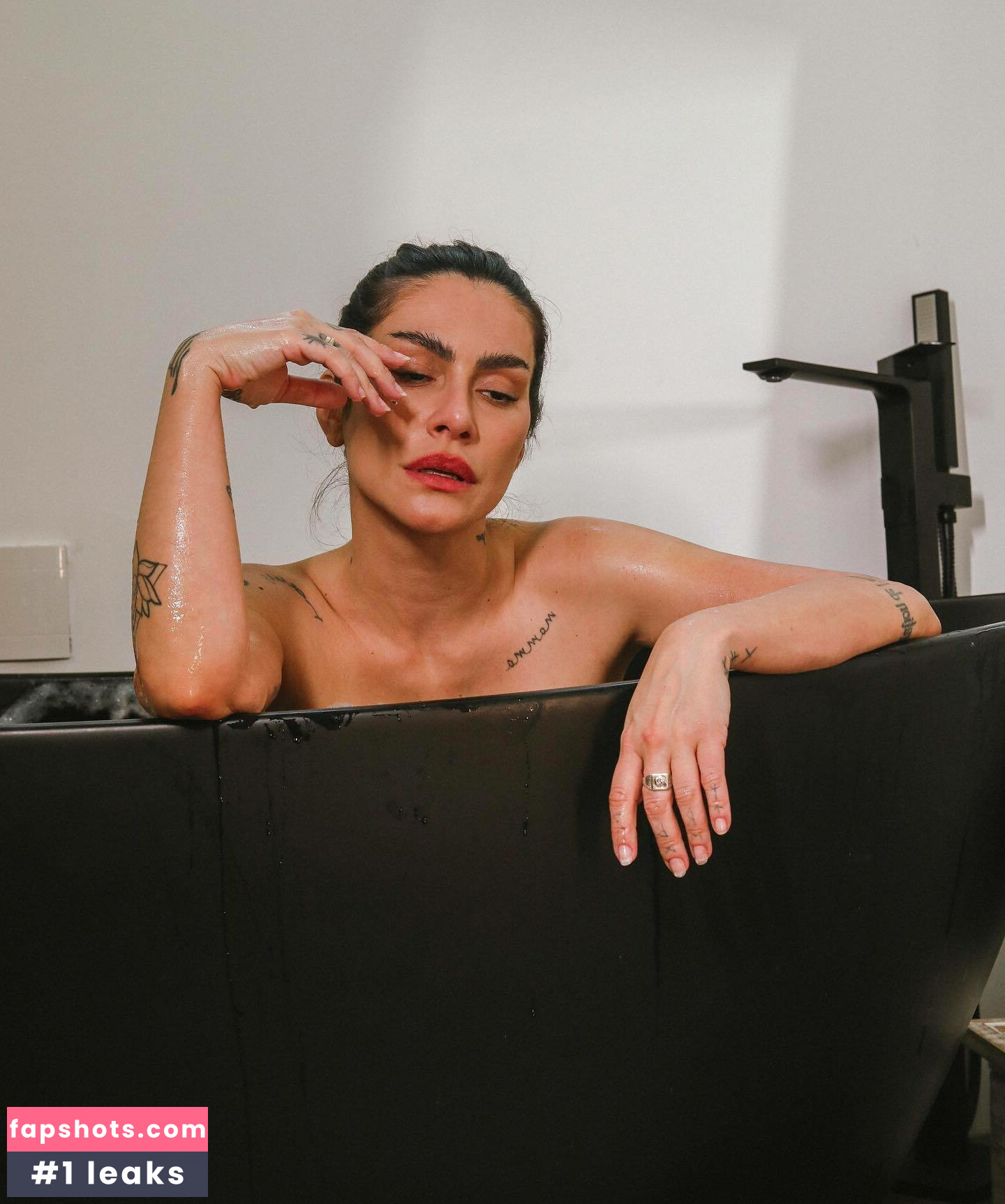 Cleo Pires gallery photo #66