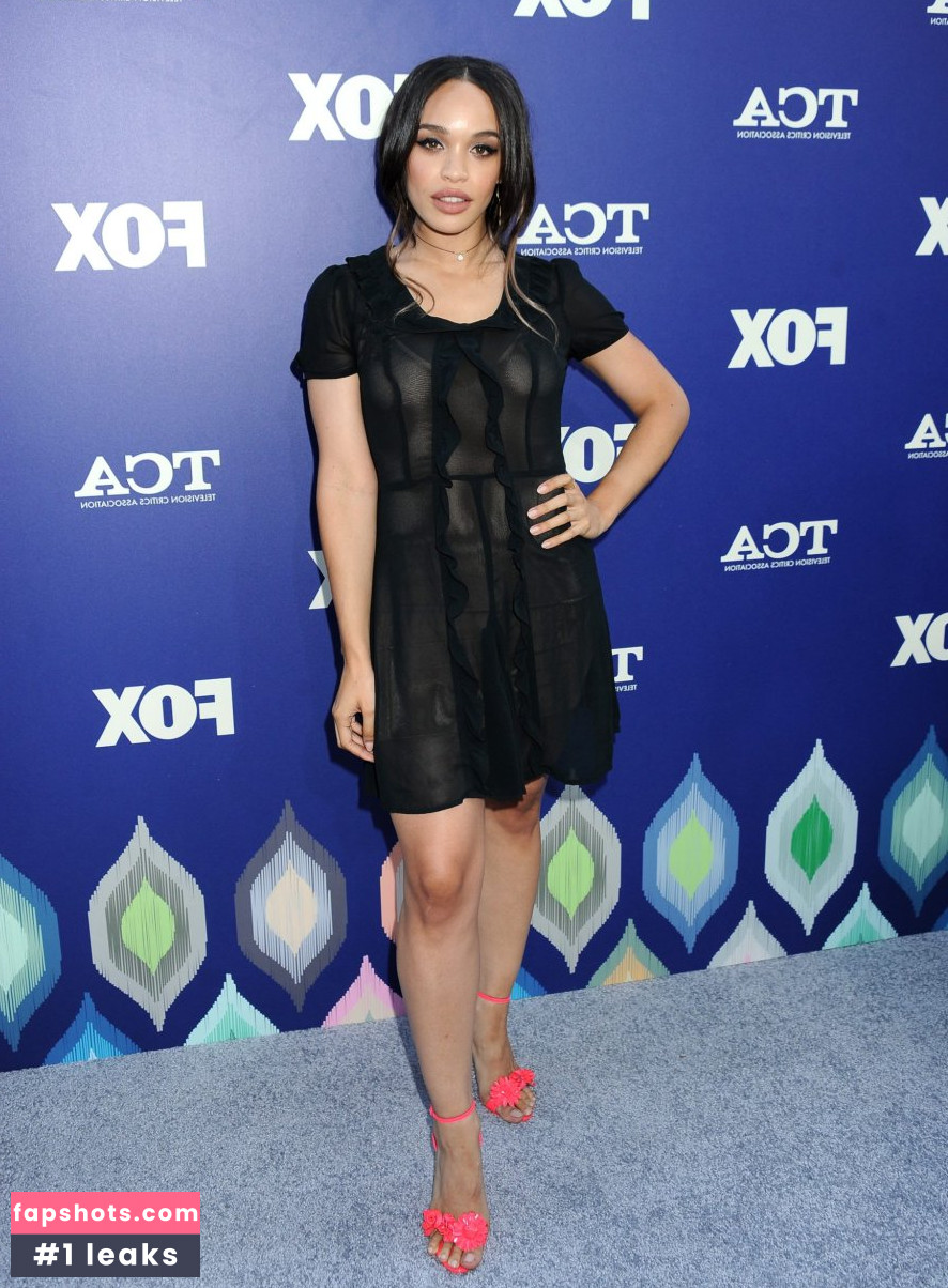 Cleopatra Coleman Nude Leaks OnlyFans Photos #16 - LeakJerk