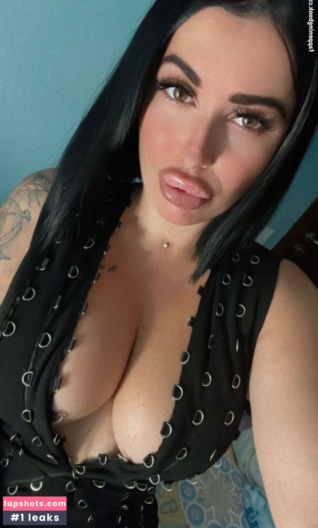 Cleopawla gallery photo #2