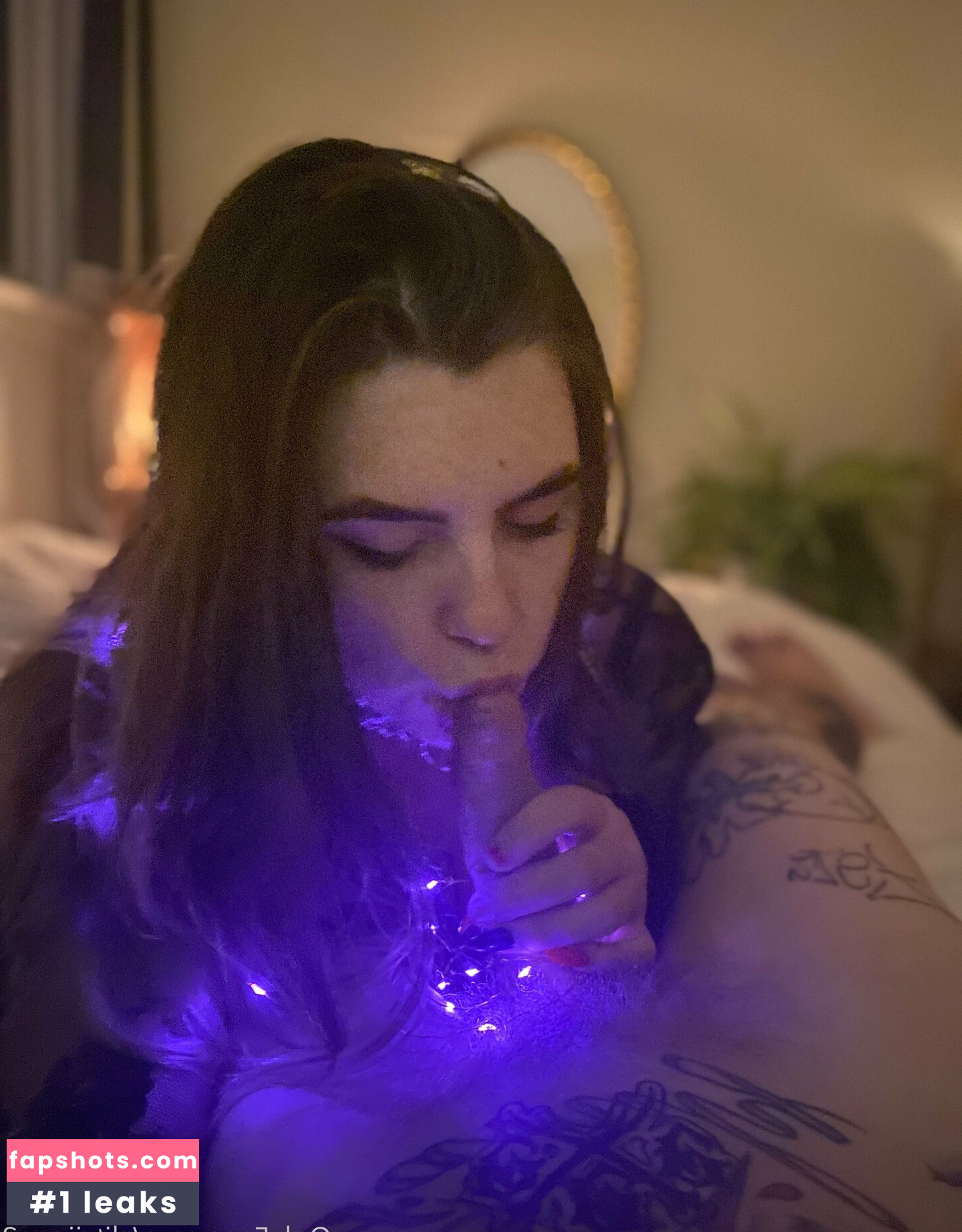 clitriinee2 gallery photo #3