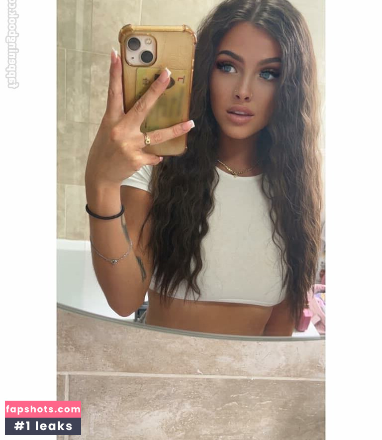 Clo Nicole nude babe gallery