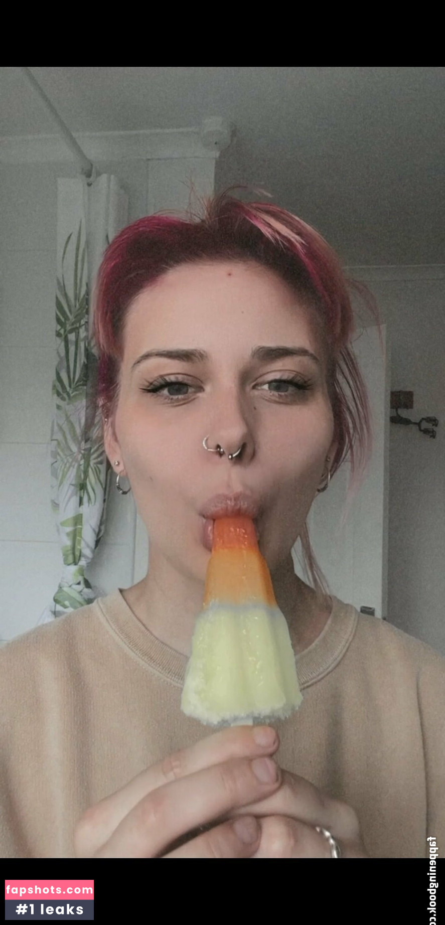 clomason nude babe gallery